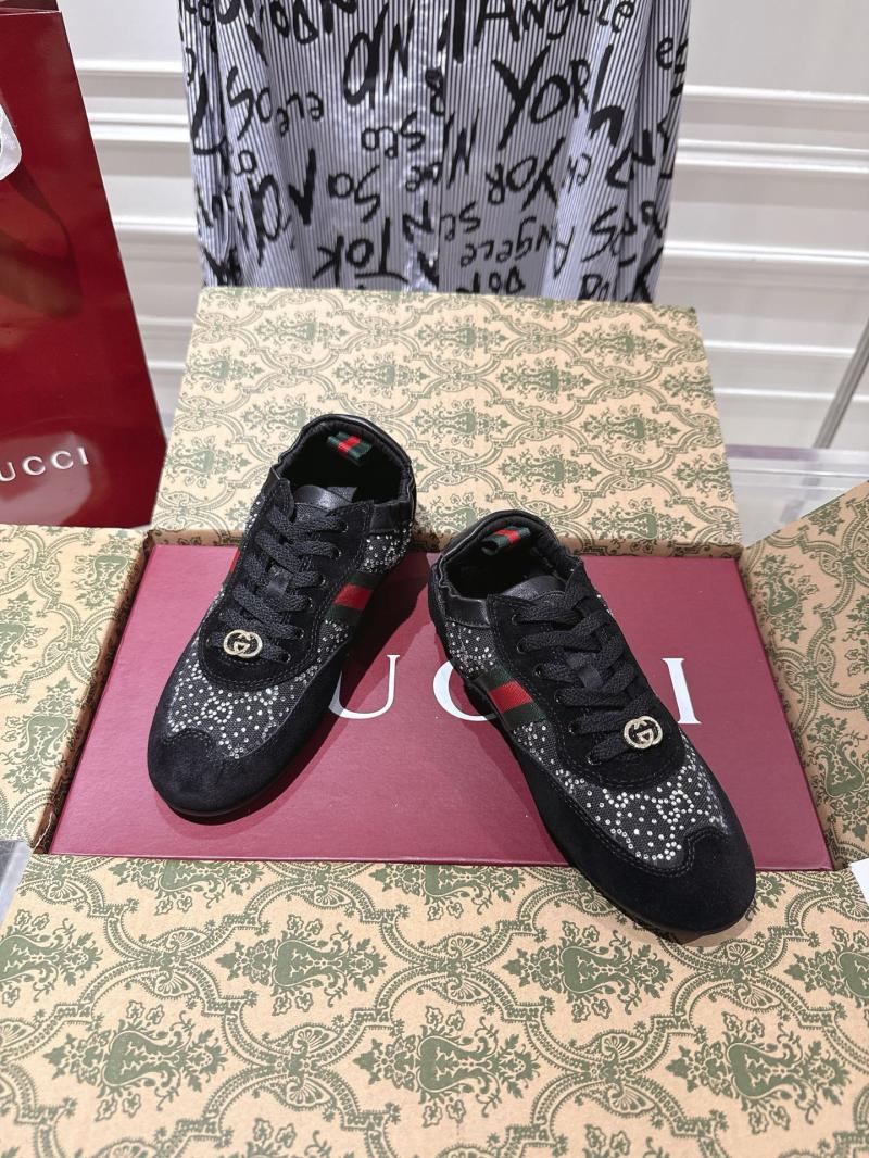Gucci Sneakers DGS112003