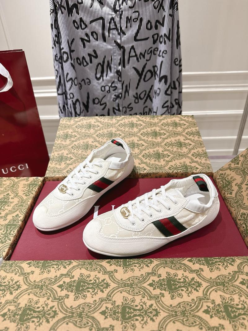 Gucci Sneakers DGS112004