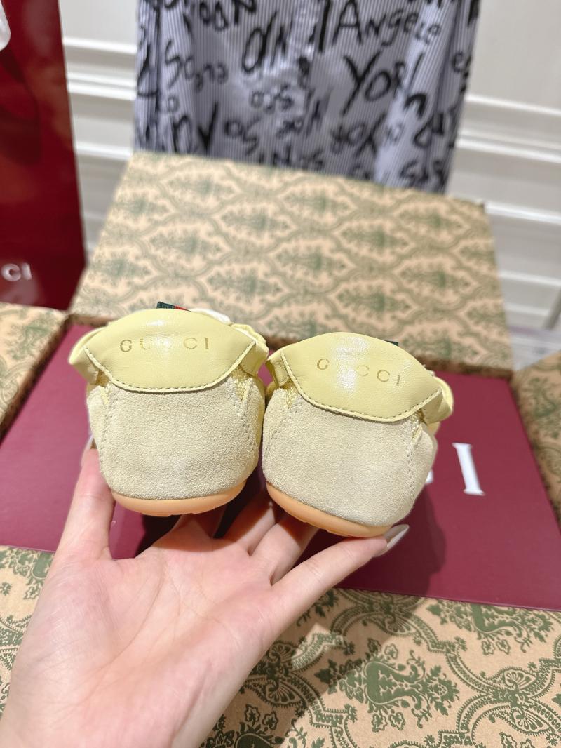 Gucci Sneakers DGS112006