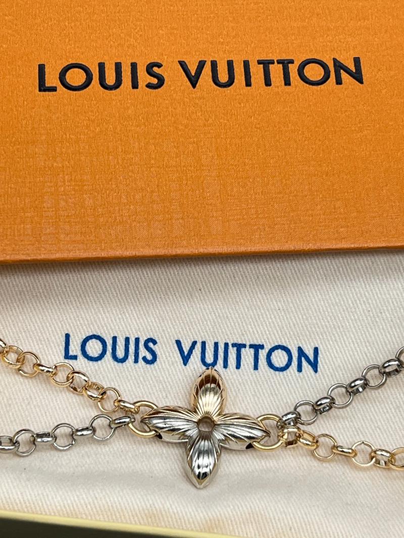 LV Bag Charm B111001