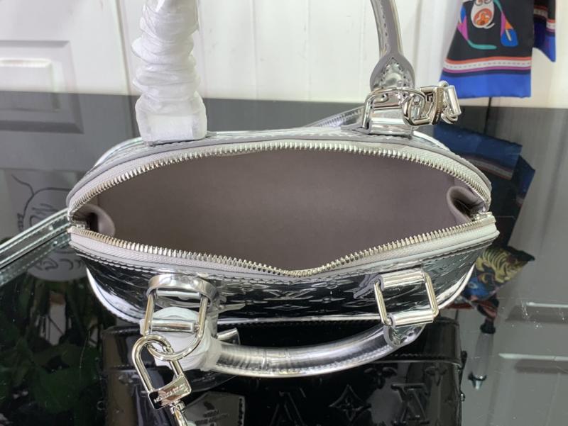 LV Zippy Wallet M26529