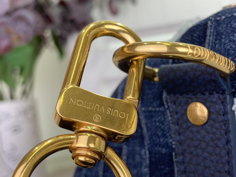 Louis Vuitton Keepall Bandouliere 50 M26117