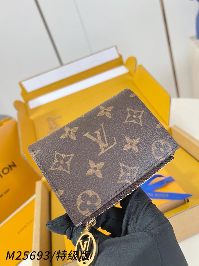 Louis Vuitton Lisa Wallet Grey M25693