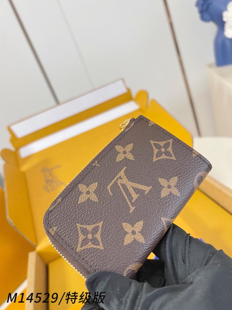 Louis Vuitton Noa Key Holder M14529