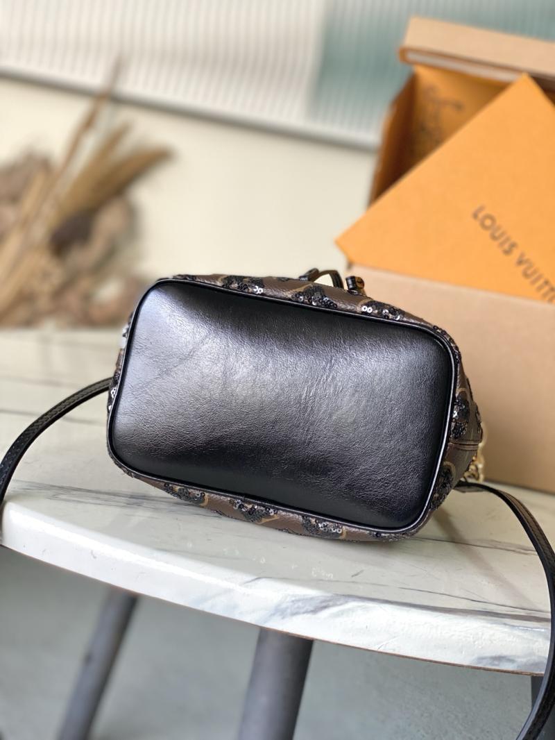 Louis Vuitton Noe BB M26284