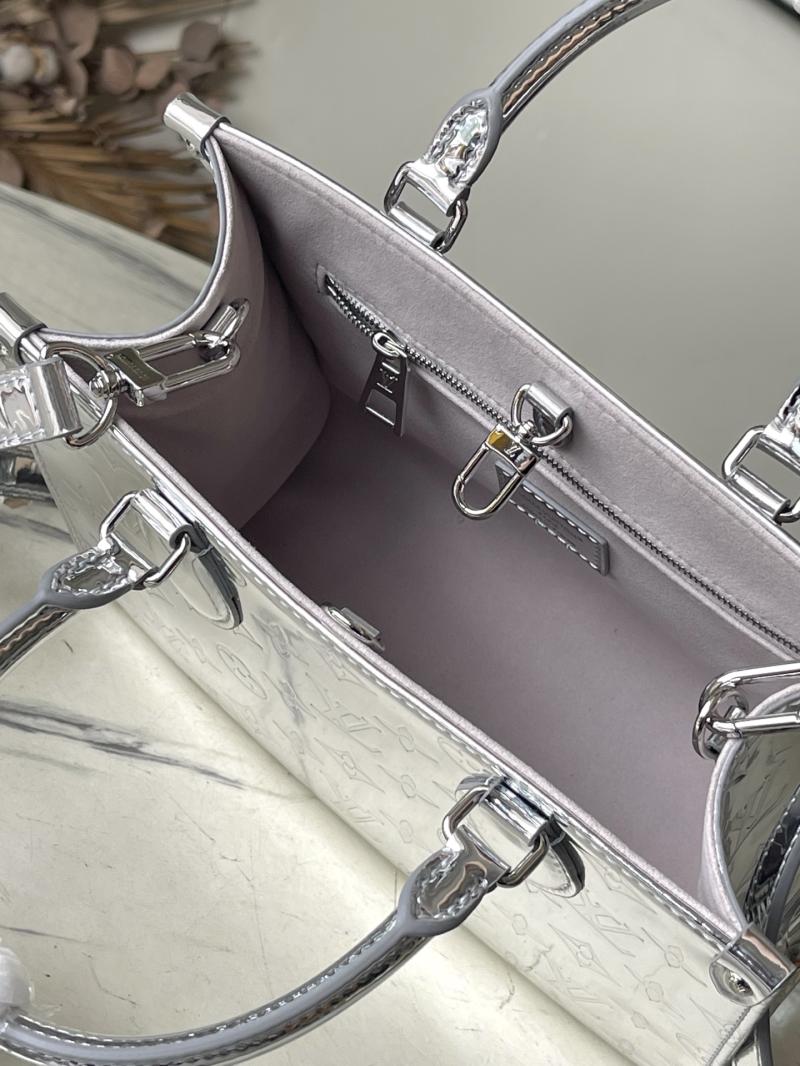 Louis Vuitton OnTheGo PM M26373