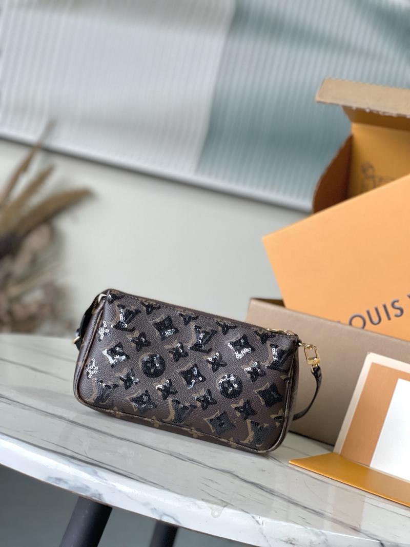 Louis Vuitton Pochette Accessoires M26473