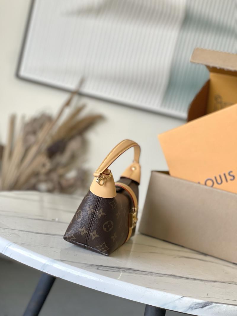 Louis Vuitton Pochette Mia M26191