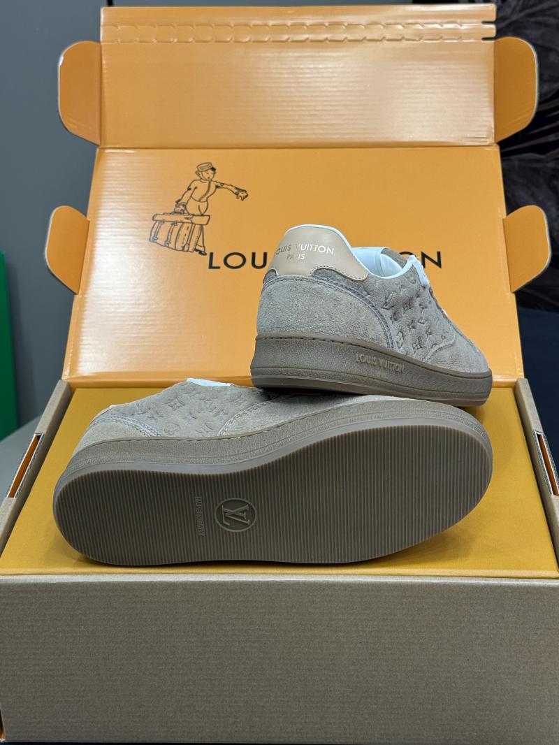 Louis Vuitton Sneakers DLS112501