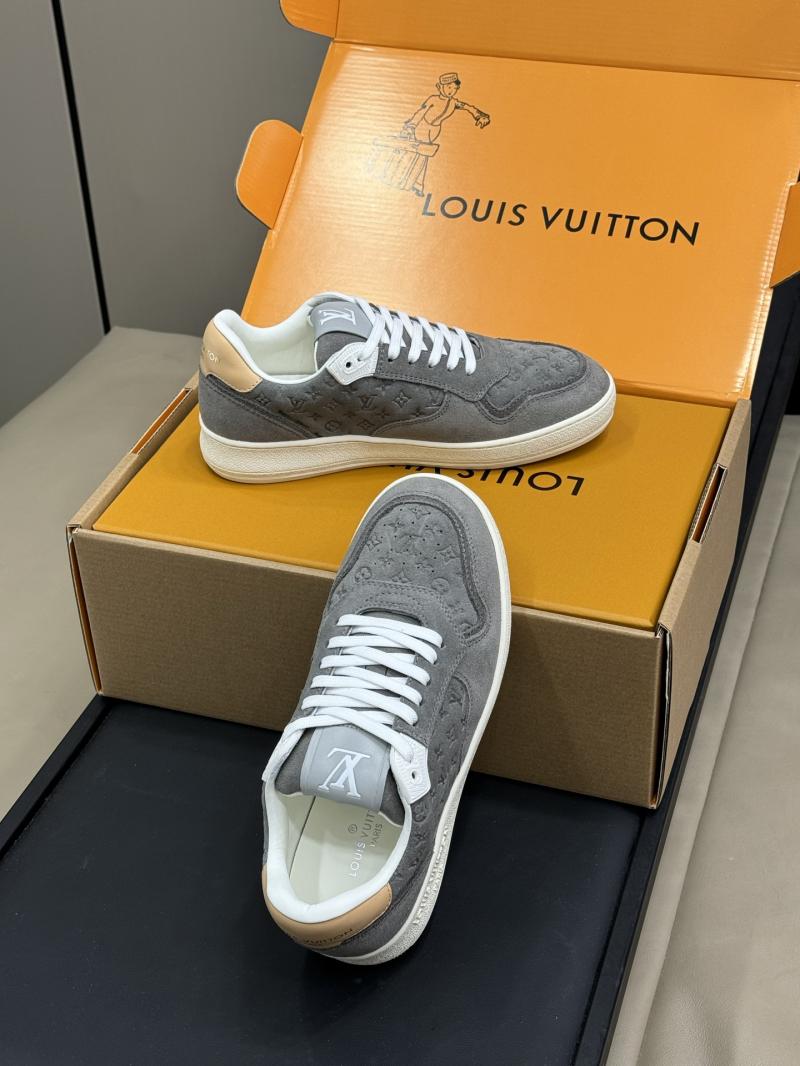 Louis Vuitton Sneakers DLS112502