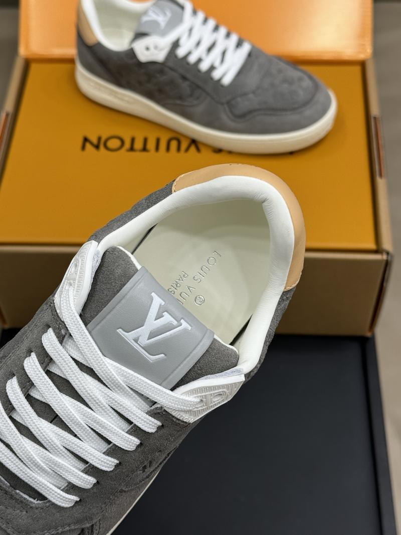 Louis Vuitton Sneakers DLS112502