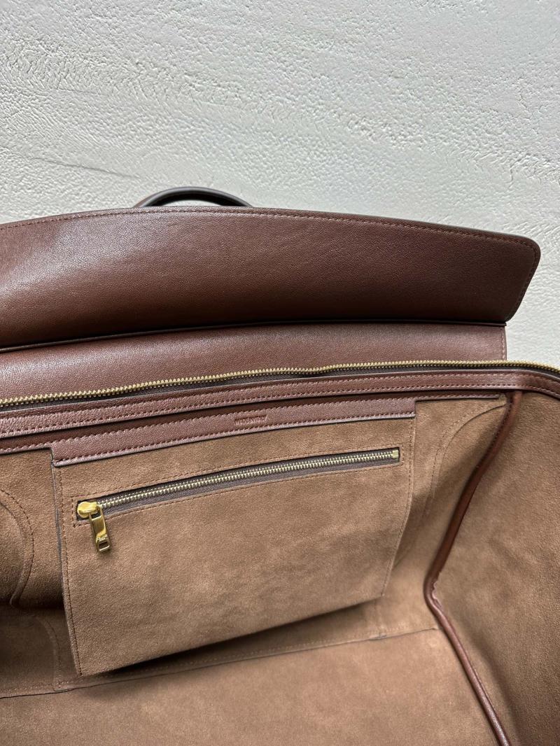 Medium Smiling New Luggage Dark Brown 123693