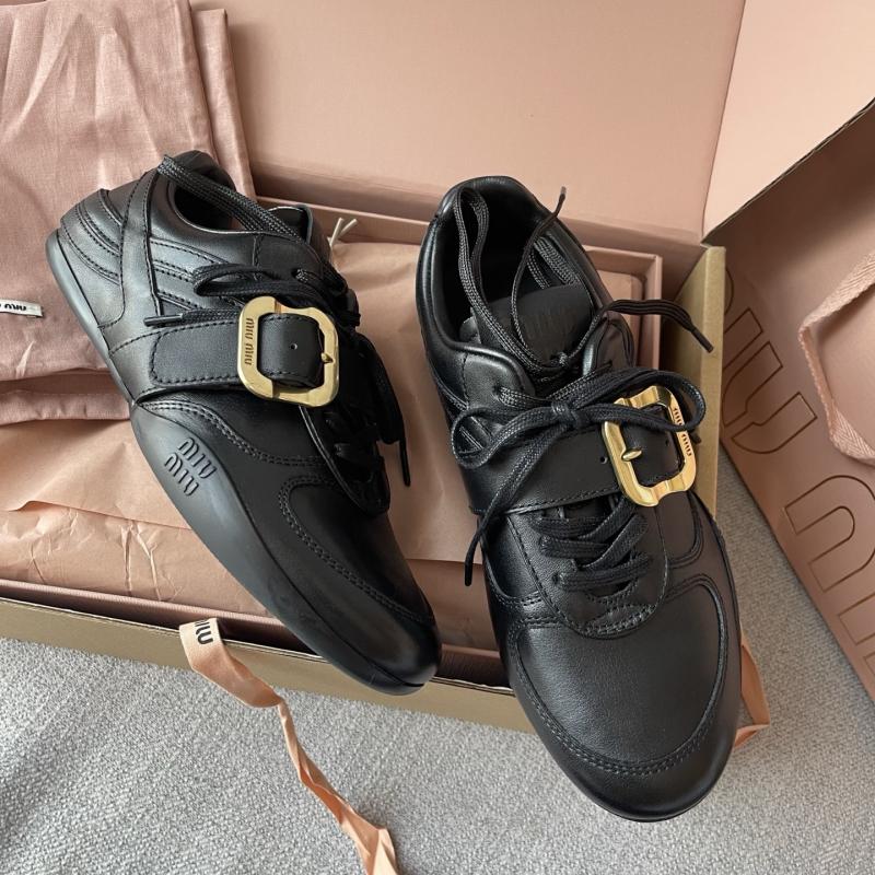 Miu Miu Sneakers DMS11101