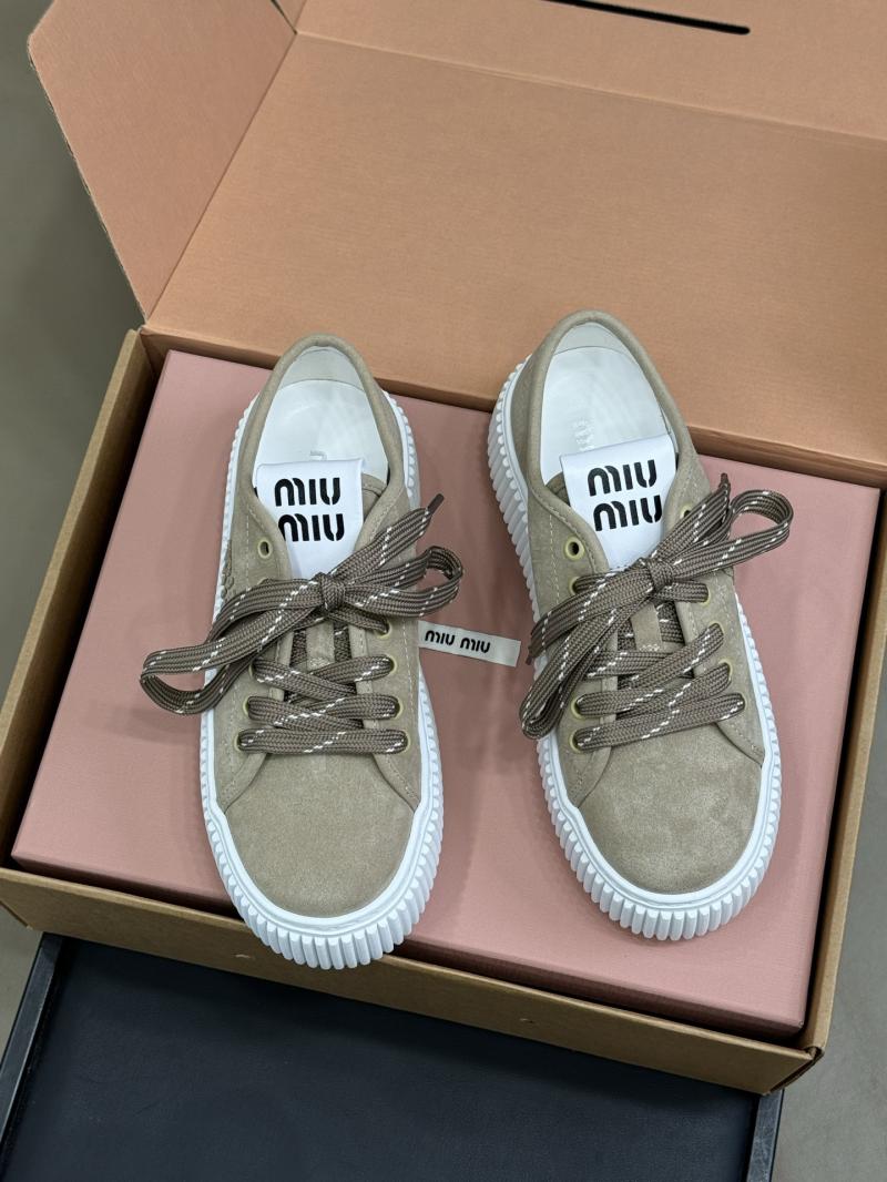 Miu Miu Sneakers DMS11103