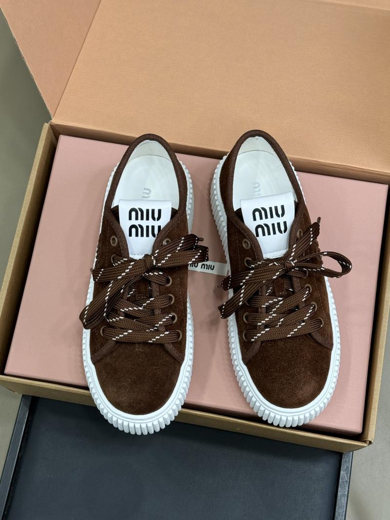 Miu Miu Sneakers DMS11104