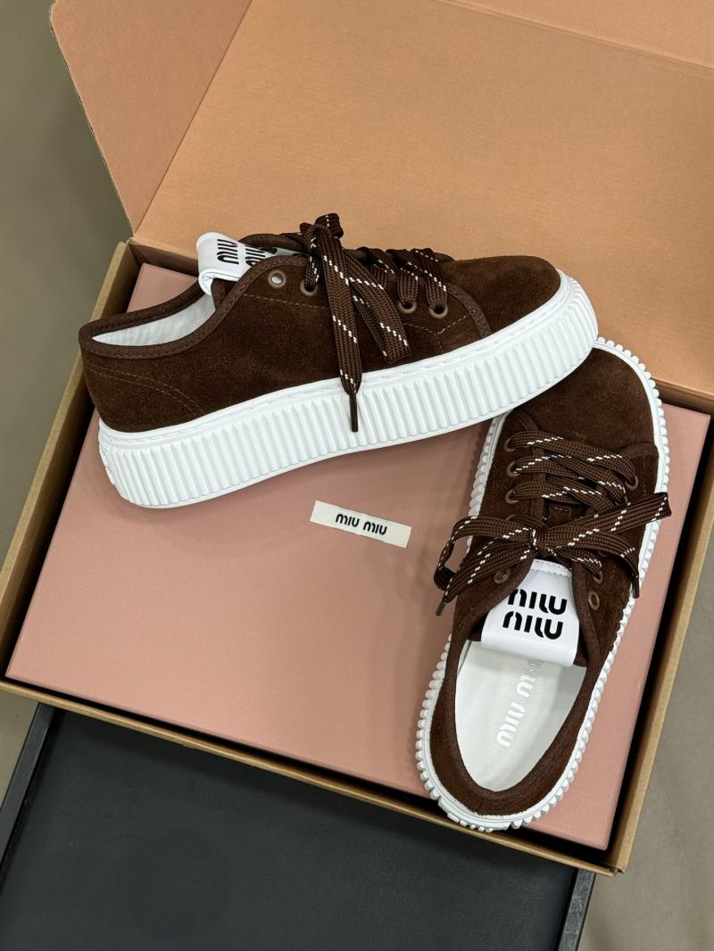 Miu Miu Sneakers DMS11104