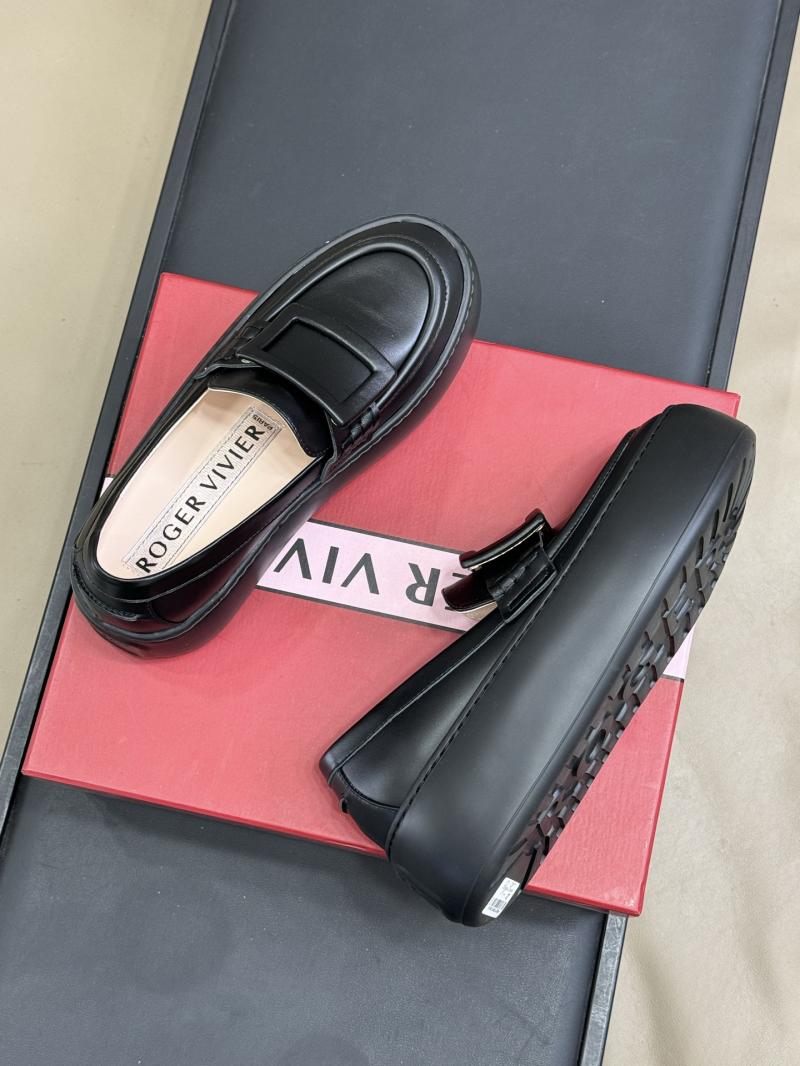 Roger Vivier Loafers DRL11101