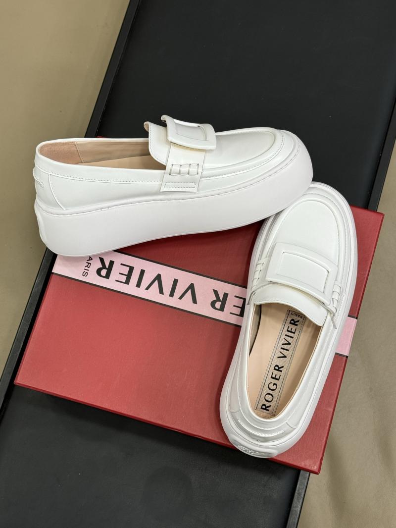 Roger Vivier Loafers DRL11102