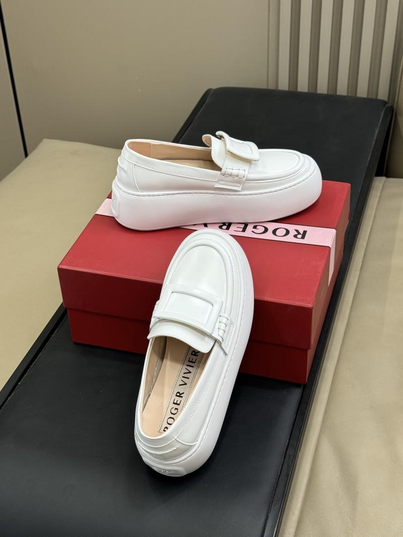 Roger Vivier Loafers DRL11102