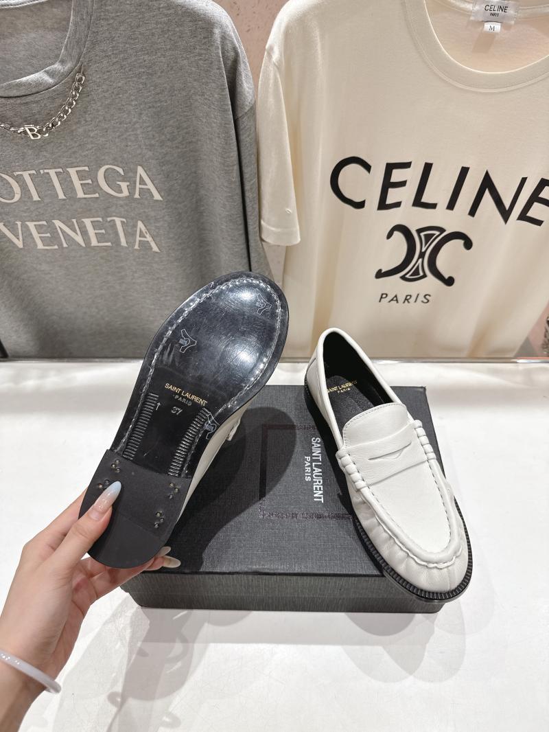 Saint Laurent Loafers DSL111804