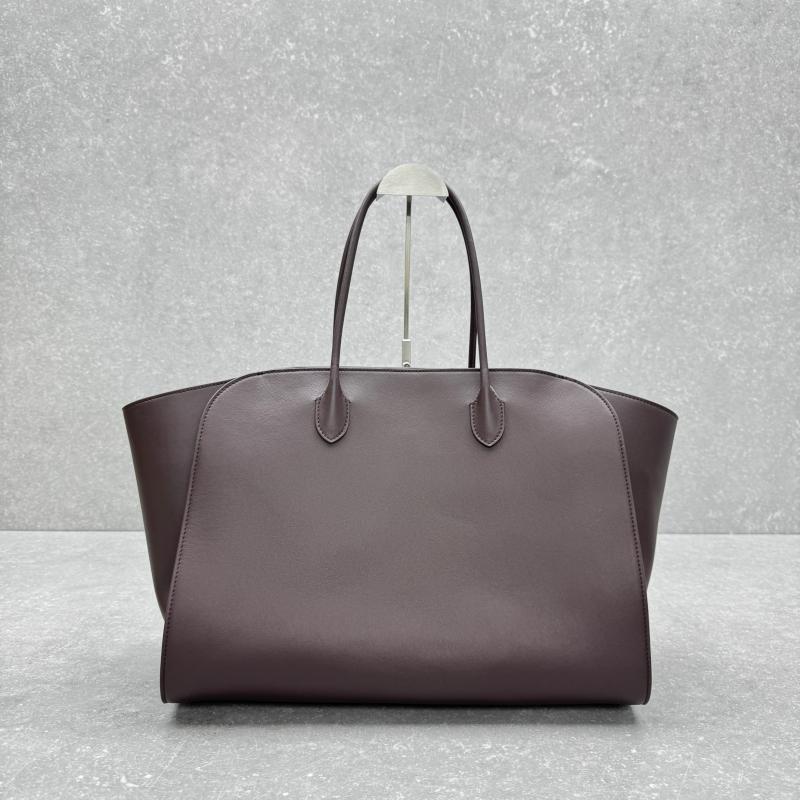The Row Marlo 17 Smooth Leather Bag Coffee T1895