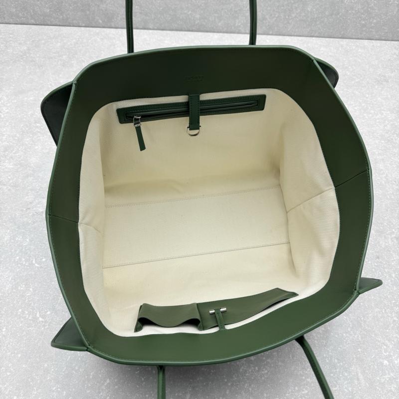 The Row Marlo 17 Smooth Leather Bag Green T1895