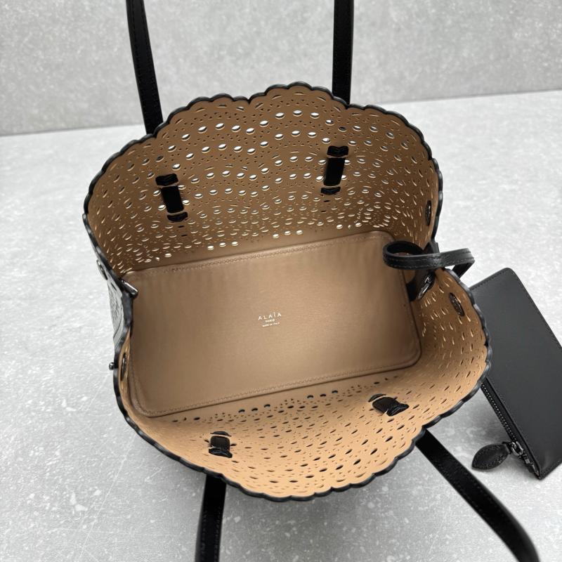 Alaia Le Mina 25 Tote Bag Black AL4484