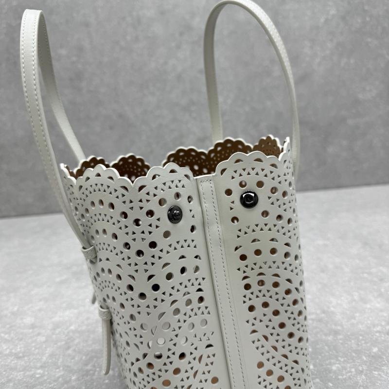 Alaia Le Mina 25 Tote Bag White AL4484