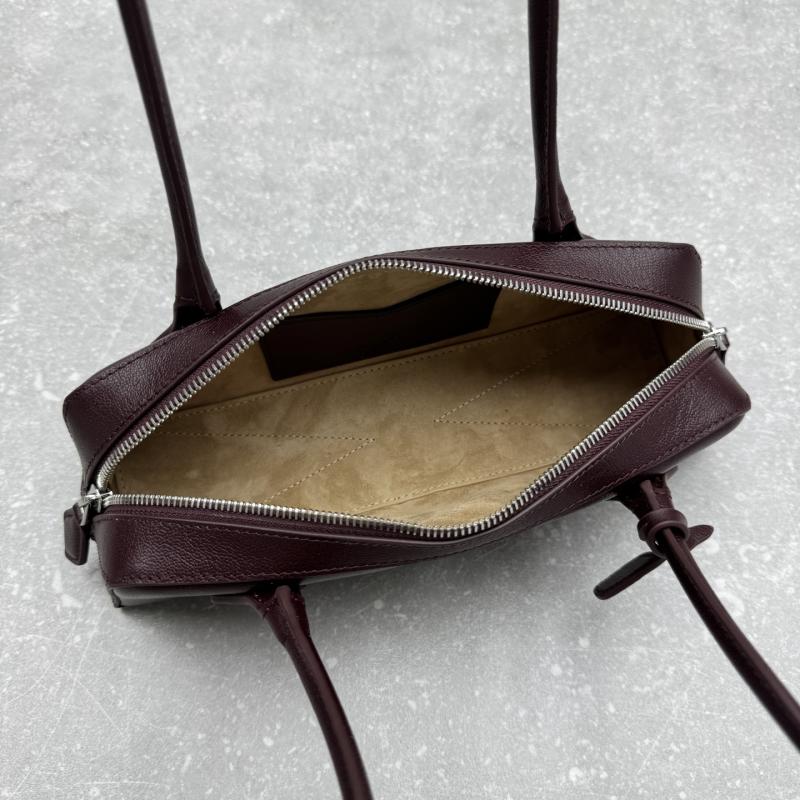 Alaia Le Teckel Small Shoulder Bag Burgundy S4401