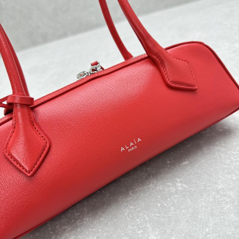 Alaia Le Teckel Small Shoulder Bag Red S4401