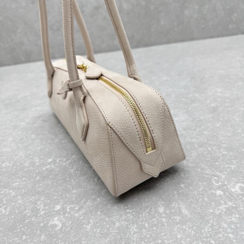 Alaia Le Teckel Suede Shoulder Bag Pink L4401