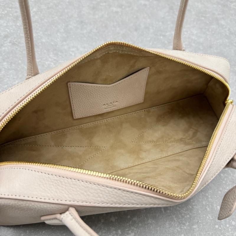 Alaia Le Teckel Suede Shoulder Bag Pink L4401