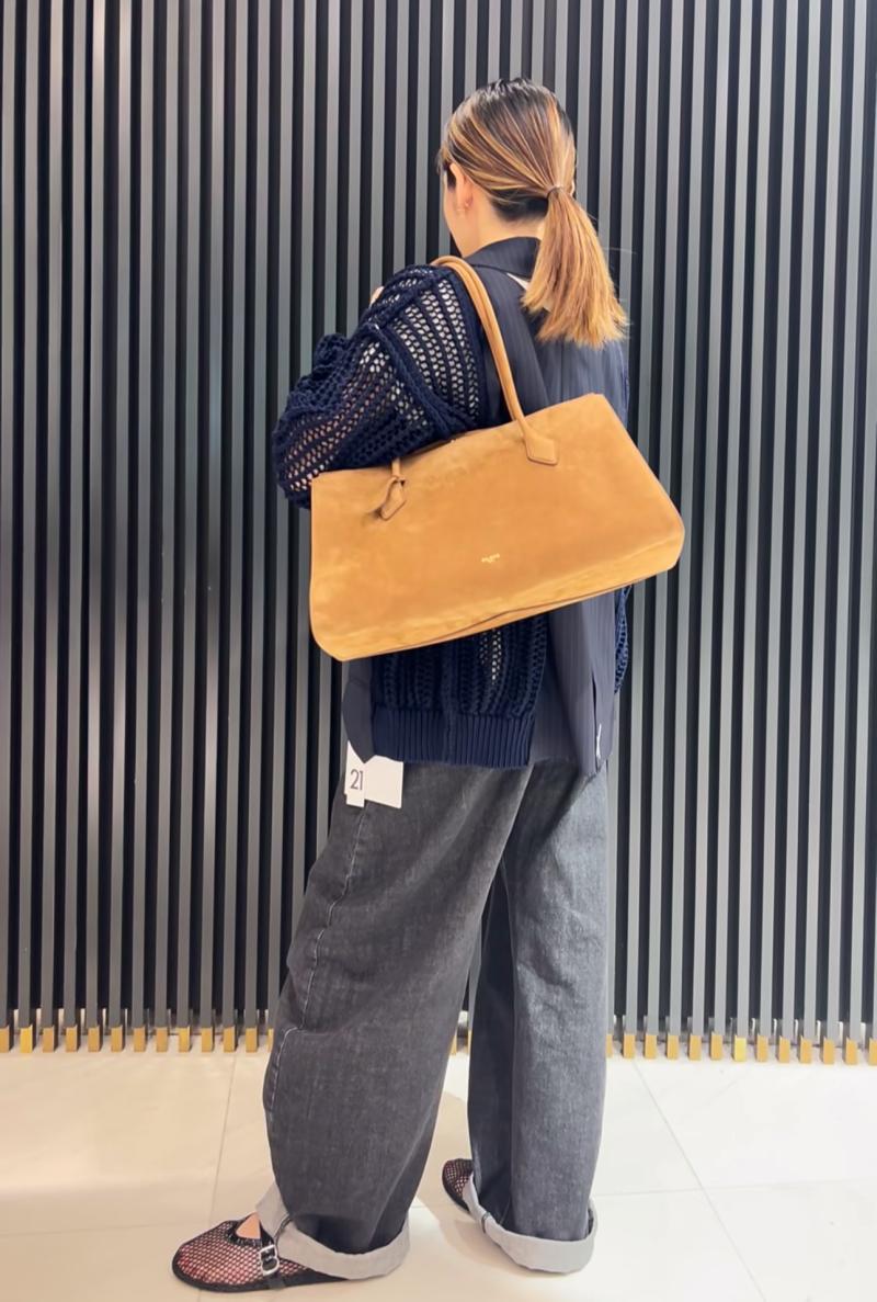 Alaia Le Teckel Suede Tote Bag Brown L4425