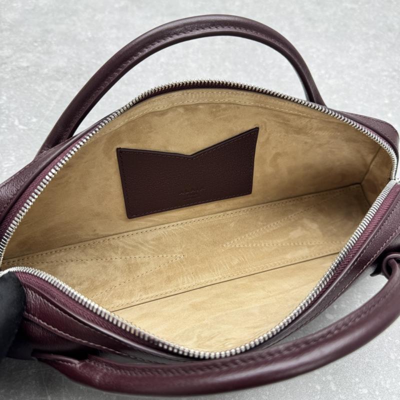 Alaia Le Teckel textured-leather Tote Burgundy AL4499