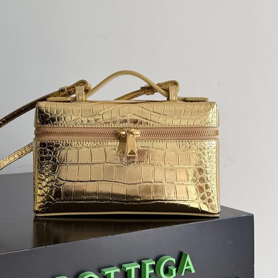 Bottega Veneta Bang Bang Vanity Case Gold B789109