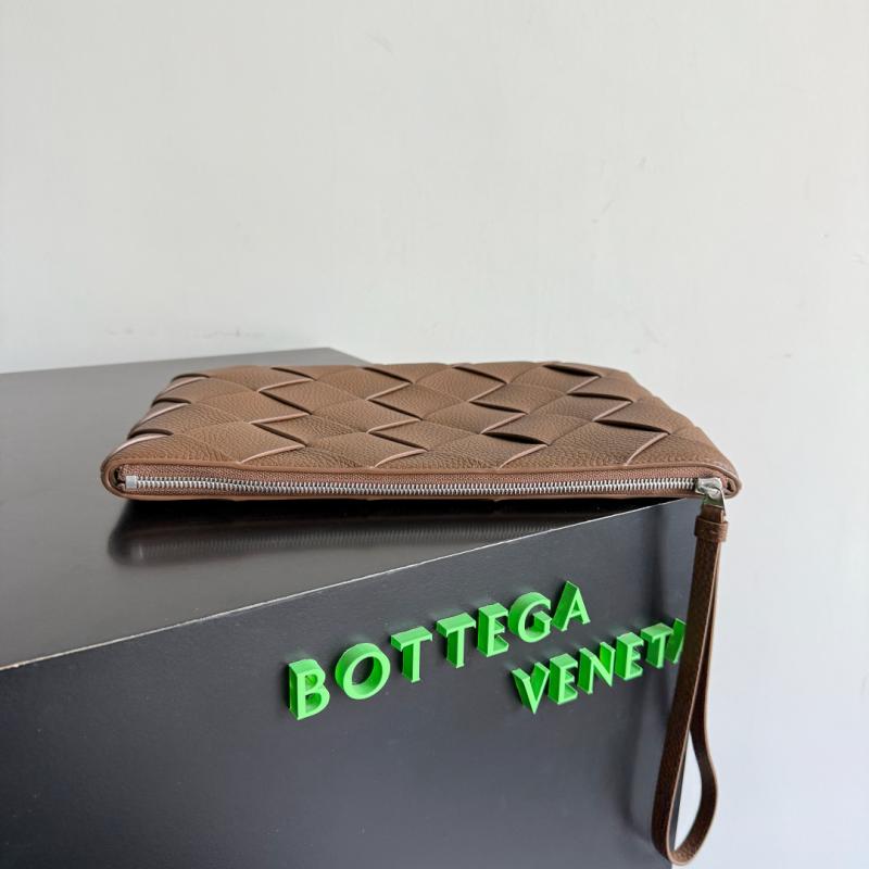Bottega Veneta Diago Large Pouch Brown 795632