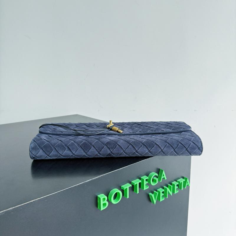 Bottega Veneta Long Andiamo Clutch Neptune 741511