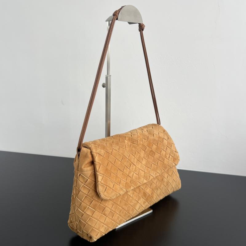 Bottega Veneta Suede Giorno Amber 857657