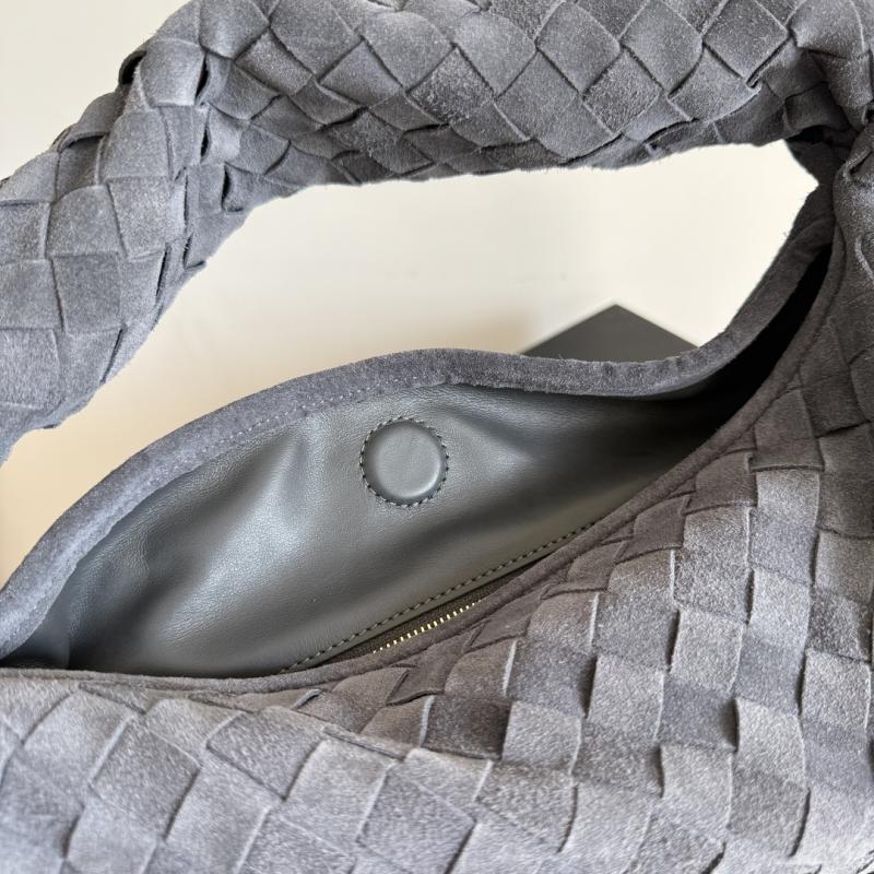 Bottega Veneta Suede Hop Graphite 796262