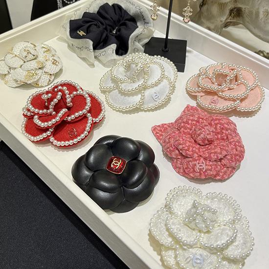 Chanel Brooch YCB120201