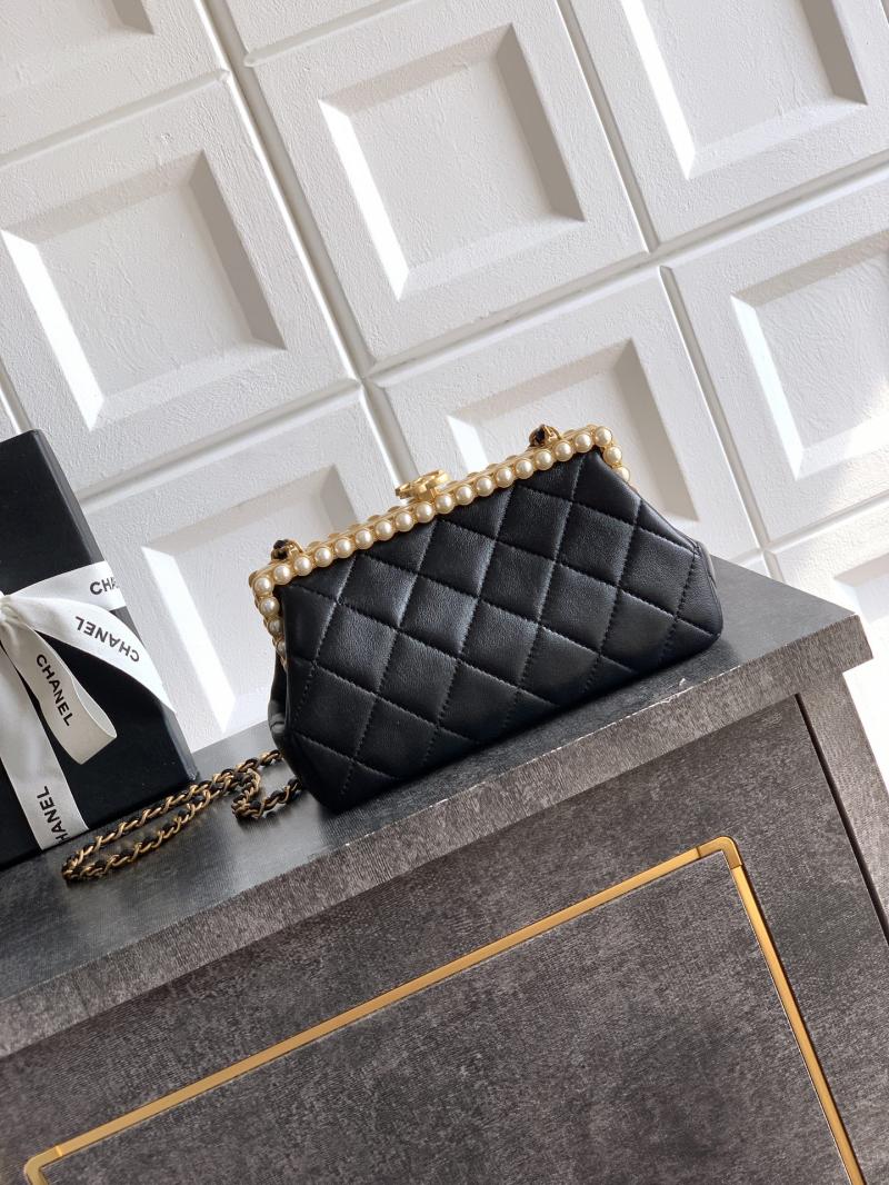 Chanel Lambskin Clutch Black AS5912