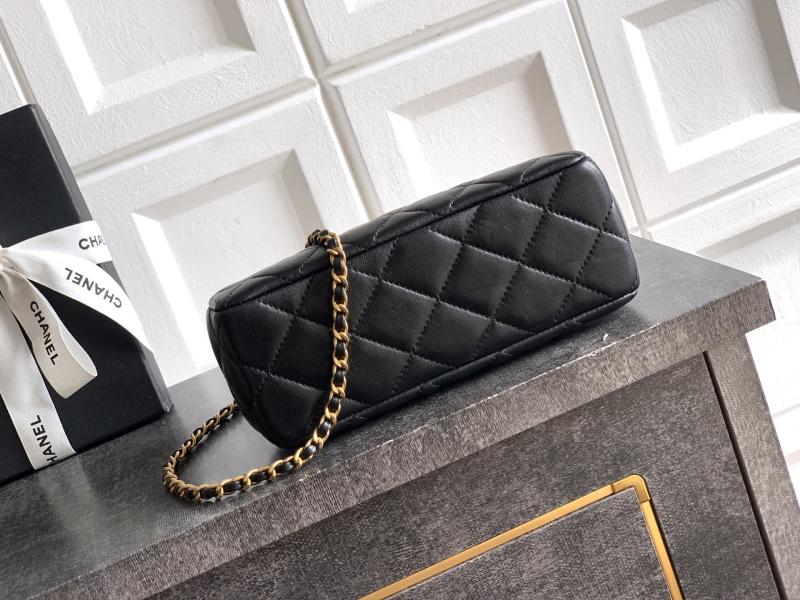 Chanel Lambskin Clutch Black AS5912
