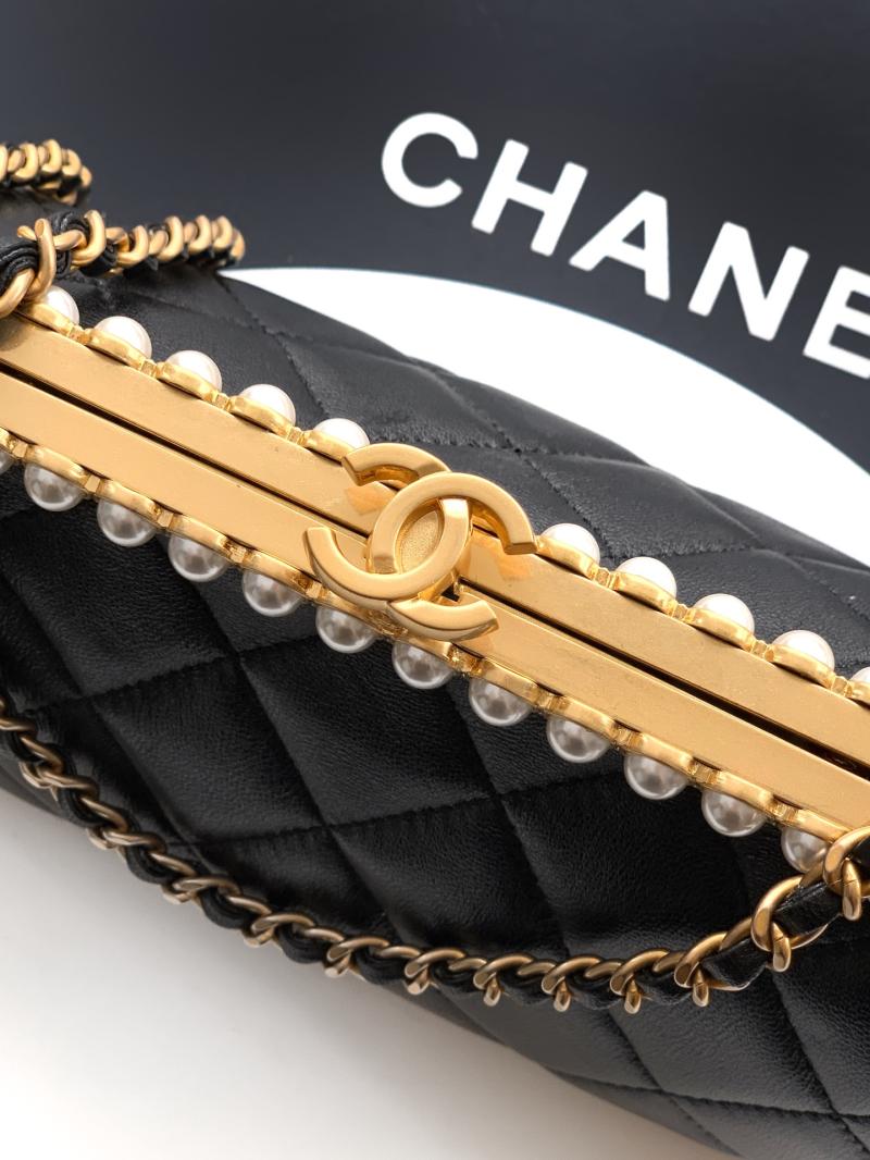 Chanel Lambskin Clutch Black AS5912