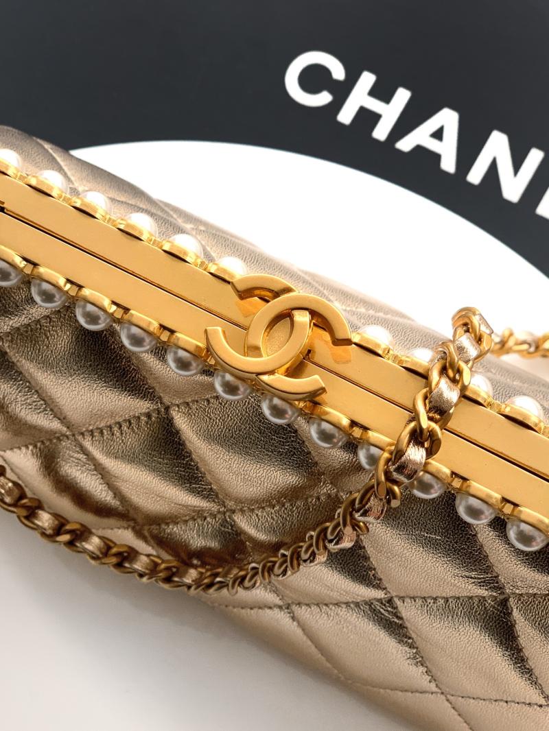 Chanel Lambskin Clutch Gold AS5912