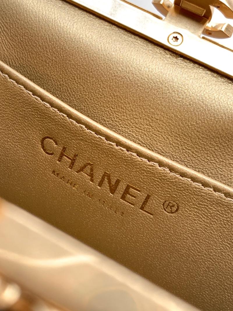 Chanel Lambskin Clutch Gold AS5912