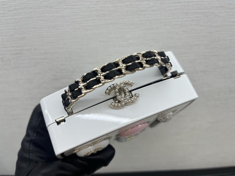 Chanel Makeup Palette Minaudiere White AS5652