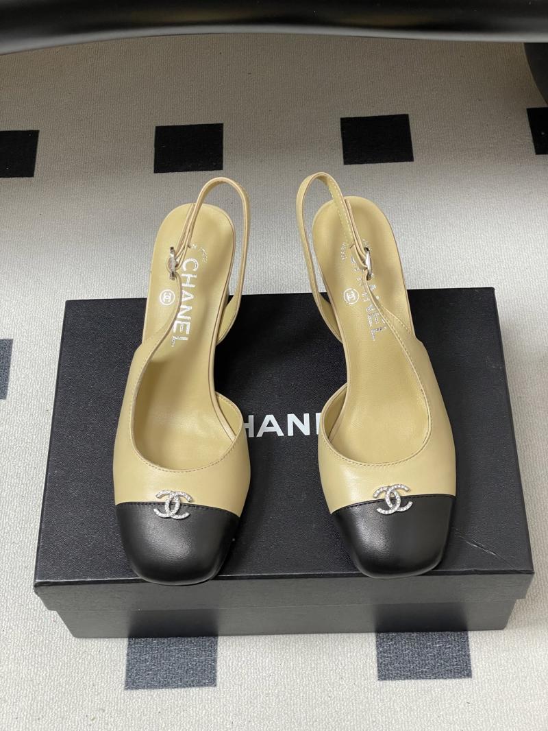 Chanel Pumps DCB121907