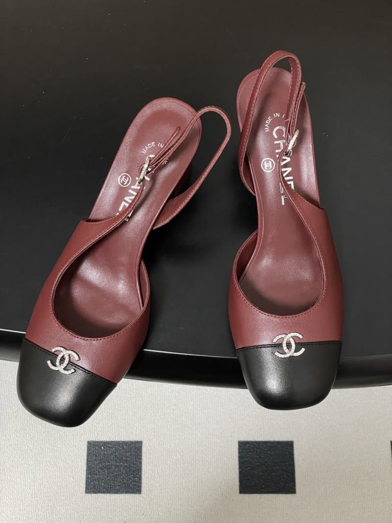 Chanel Pumps DCB121908