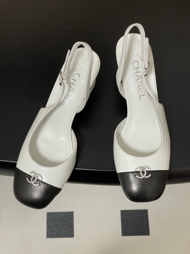 Chanel Pumps DCB121909
