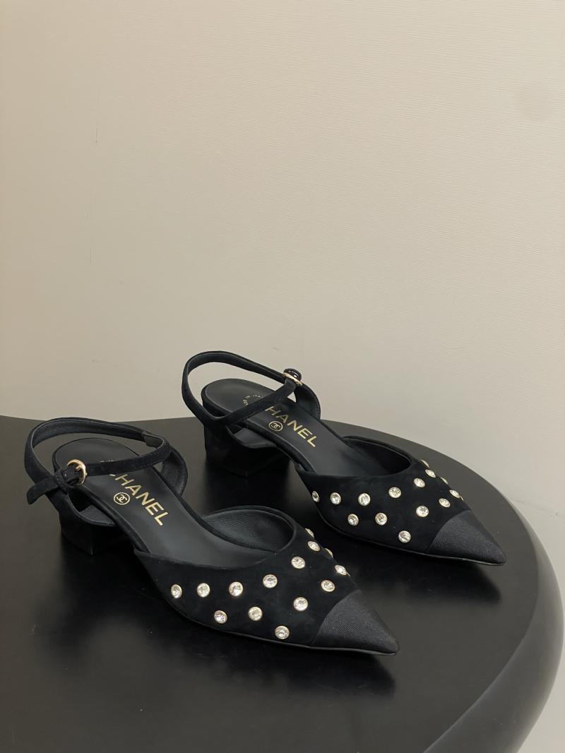Chanel Pumps DCB121911